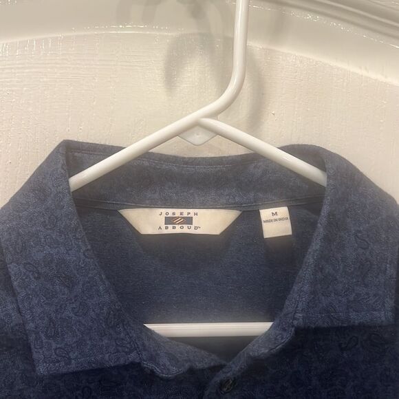 Joseph Abboud pullover shirt - 3 button front- Medium - Picture 2 of 6